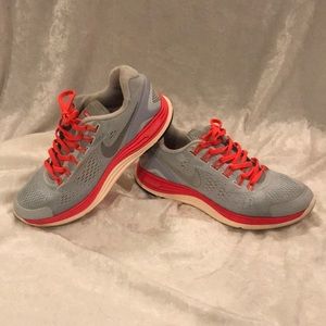 Nike Tennis Shoes | LUNARGLIDE 4